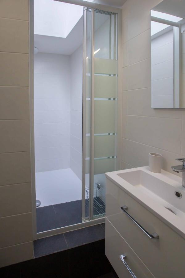Modern Apartement In The City Center. Poissy Dış mekan fotoğraf